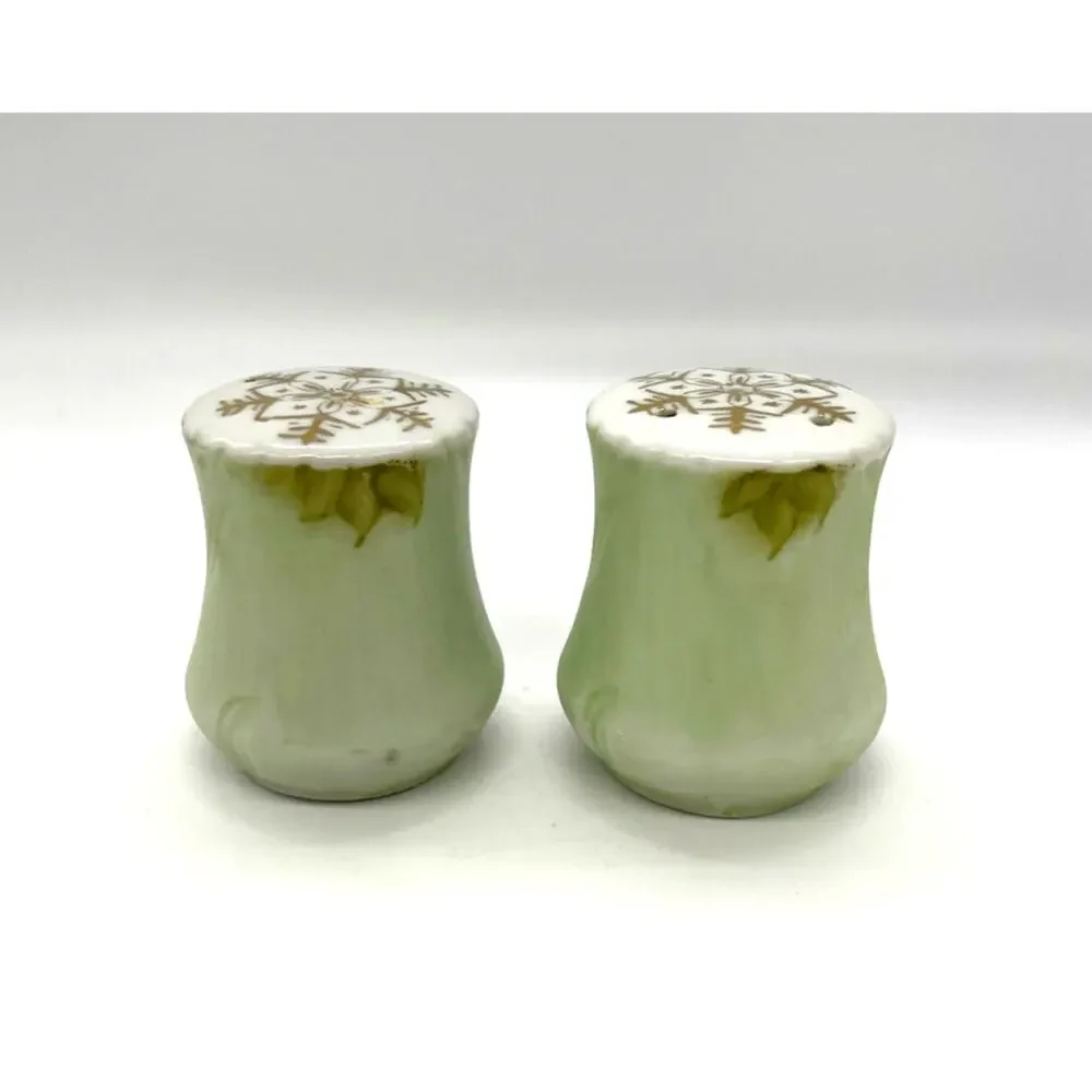 Lefton vintage salt